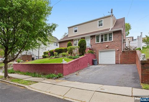 25 Saint Marys Place Nutley NJ 07110