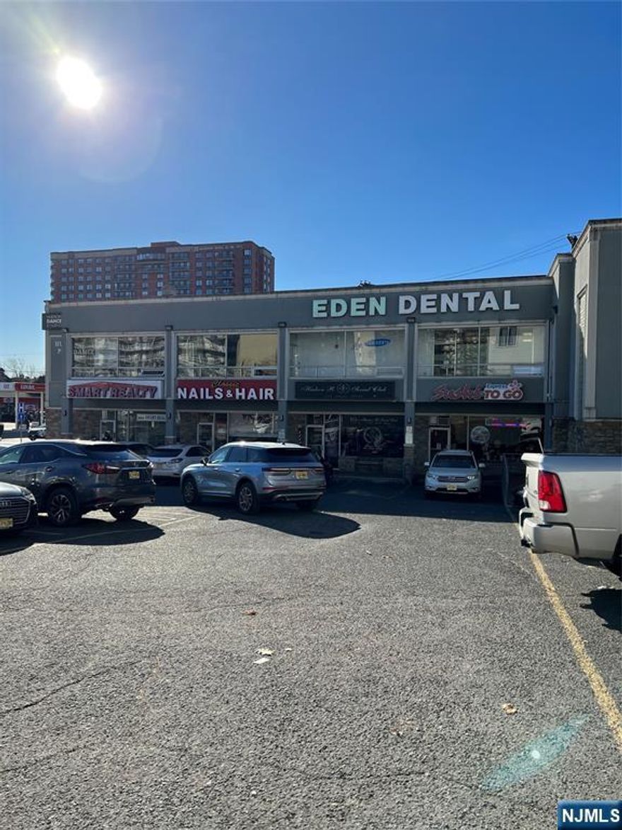 FANTASTIC LOCATION ON RIVER RD. GREAT VISIBILITIES FROM RIVER RD & RT 5, RIGHT ACROSS FROM THE MARINA/FERRY, PLENTY OF PARKING, BASE RENT PLUS CAM 11%, 4MONTHS SECURITY, 5% RENT INCREASES PER YEAR, APPLOX. 1200SF