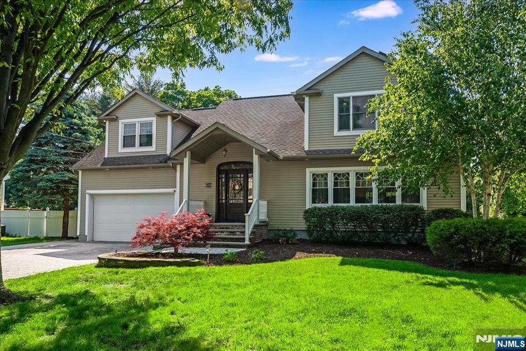254 Hoppers Lane