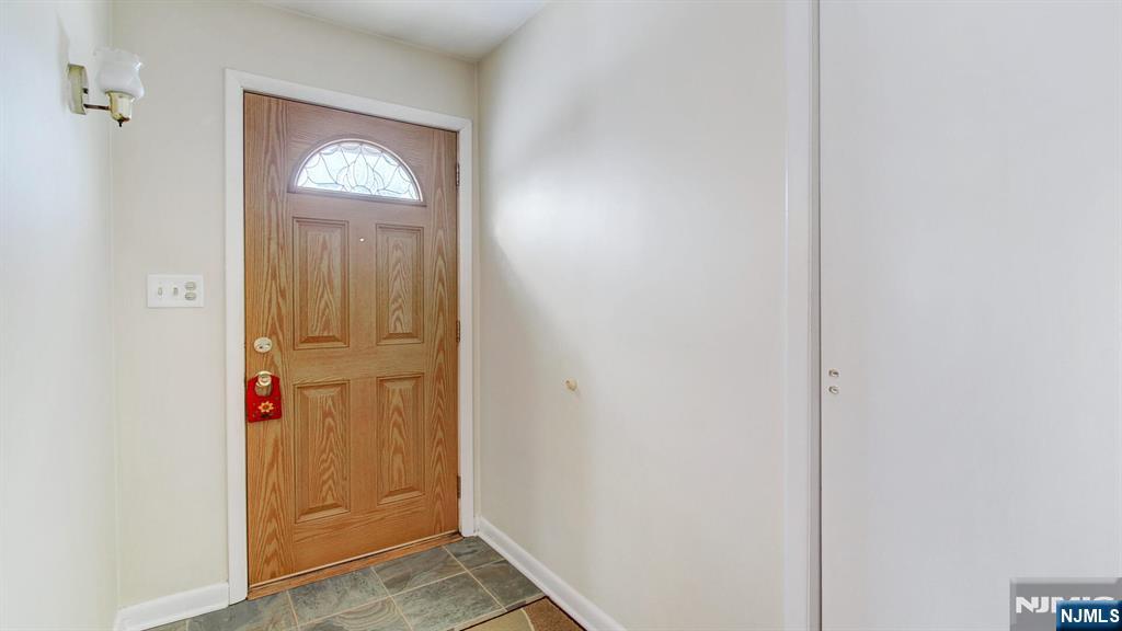 25 Woodland Avenue