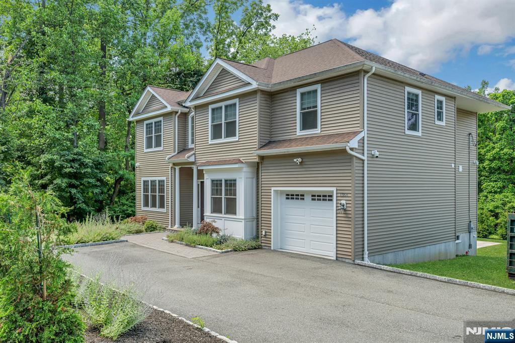 1364 Tabor Road