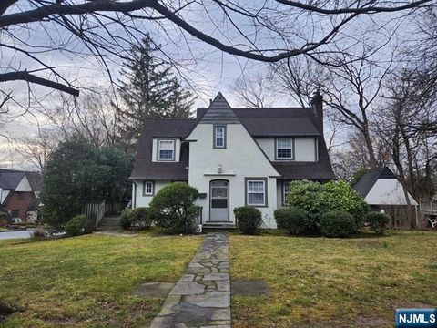 Photo of 298 Audubon Rd, Englewood, NJ 07631 (MLS # 26015380)