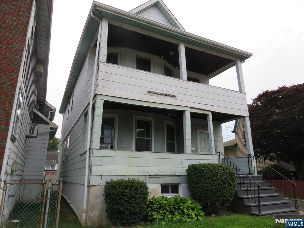 152 Washington Street