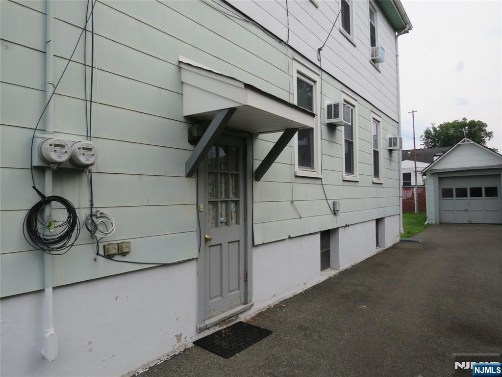 152 Washington Street