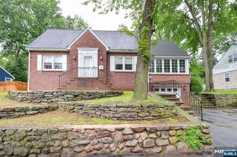 25 Forest Street Closter NJ 07624