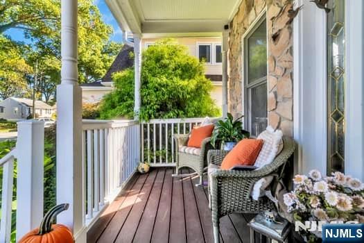 30 Waldwick Avenue