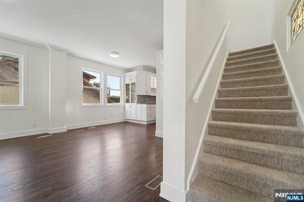 7 Rockwood Place