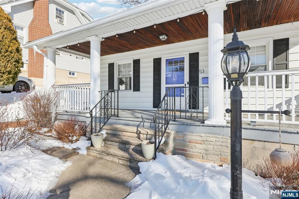 Photo of 53 Forest Hill Road, West Orange, NJ 07052 (MLS # 26003926)