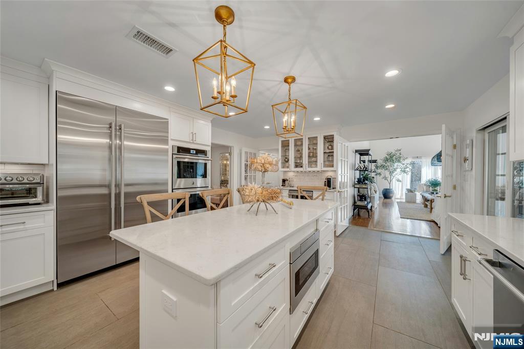 9 Deerfield Drive