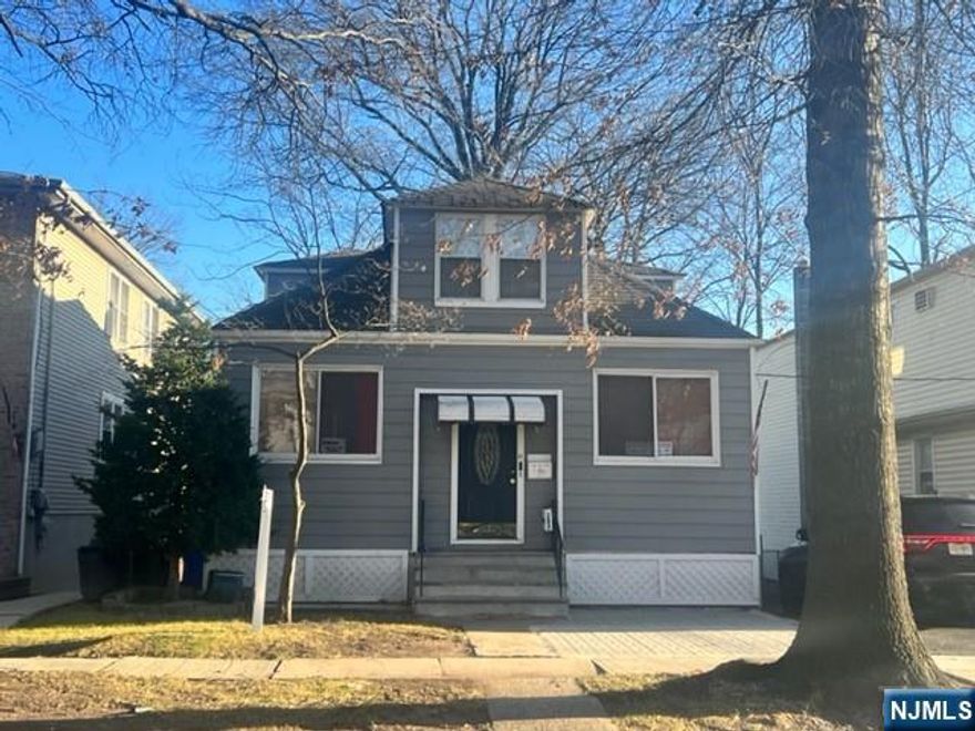 Second floor unit in two family home features: Eat-in-kitchen, updated spacious full bath, two bedrooms and living room. Walk to all transportation with just minutes to major highways and GWB.