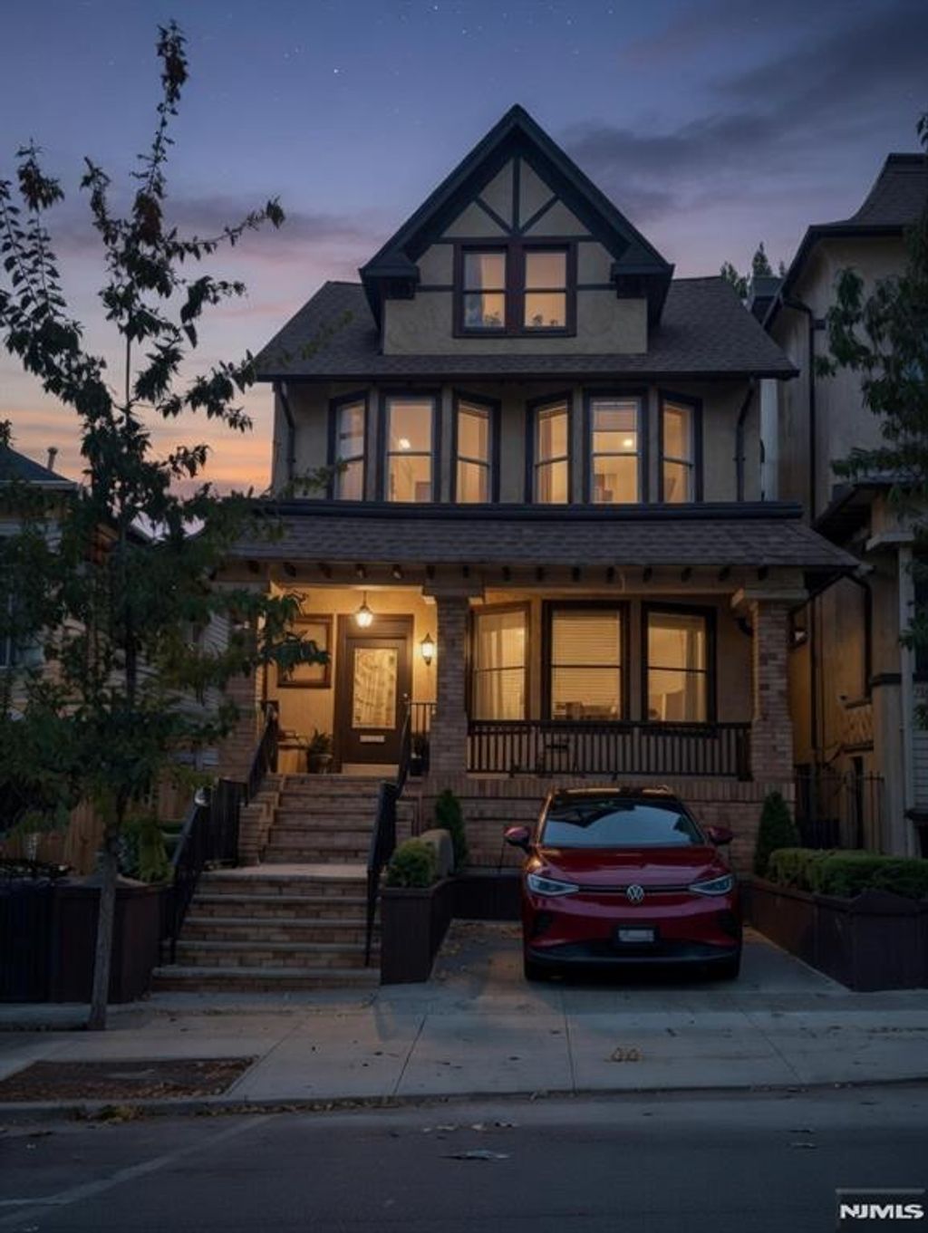 Photo of 376 Fairmount Avenue, Jersey City, NJ 07306 (MLS # 26007974)