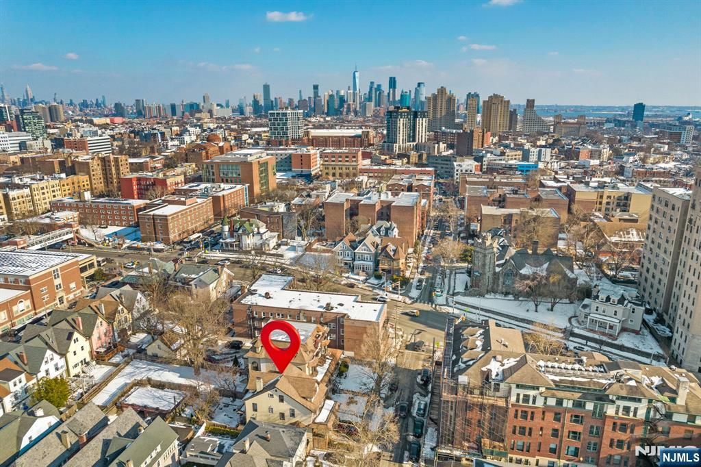 Photo of 376 Fairmount Avenue, Jersey City, NJ 07306 (MLS # 26007974)