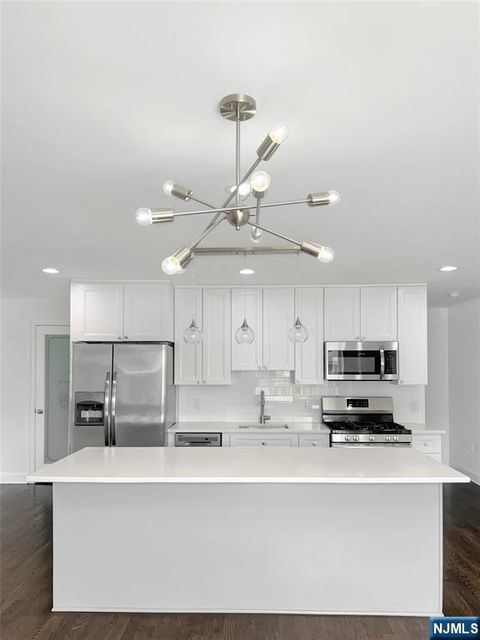 61 Chestnut 1 Lodi NJ 07644