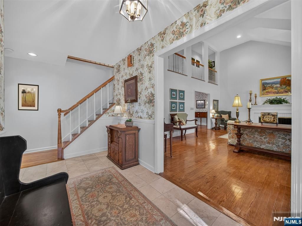 Photo of 212 Arbor Road, Franklin Lakes, NJ 07417 (MLS # 25036905)