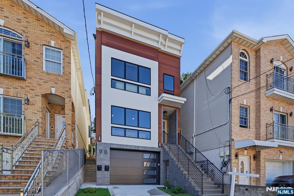 98 Western Avenue