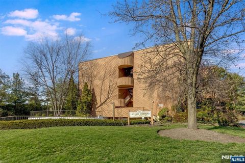 971 Bloomfield Avenue 12 Glen Ridge NJ 07028