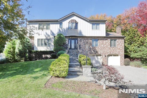 Photo of 29 Fox Hollow Road, Ramsey, NJ 07446 (MLS # 26040151)