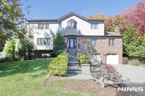 Photo of 29 Fox Hollow Road, Ramsey, NJ 07446 (MLS # 26040151)
