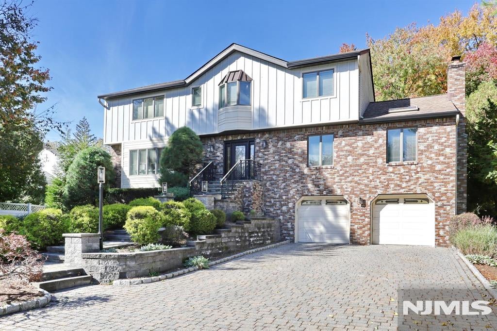 29 Fox Hollow Road