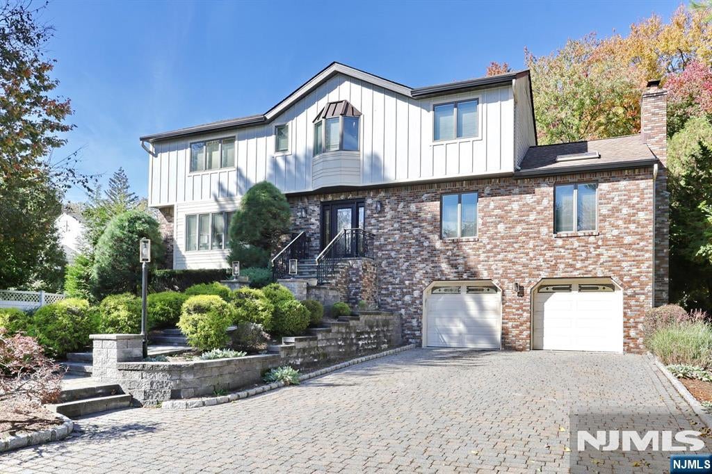 29 Fox Hollow Road
