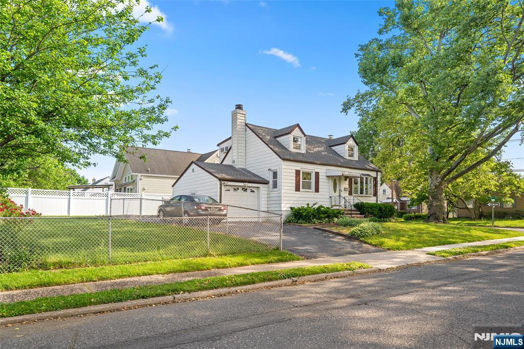 Photo of 3206 Rosalie Street, Fair Lawn, NJ 07410 (MLS # 26019672)