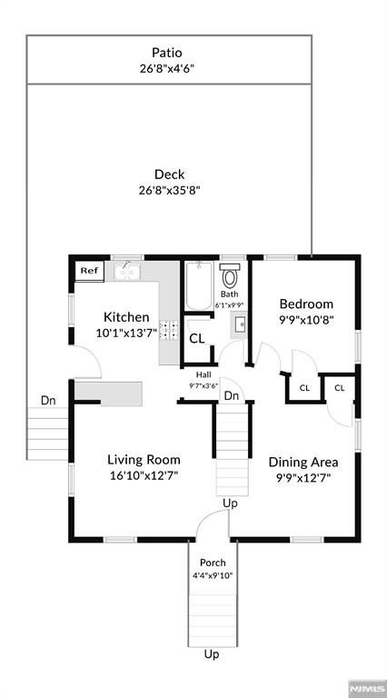 Main image without alt text