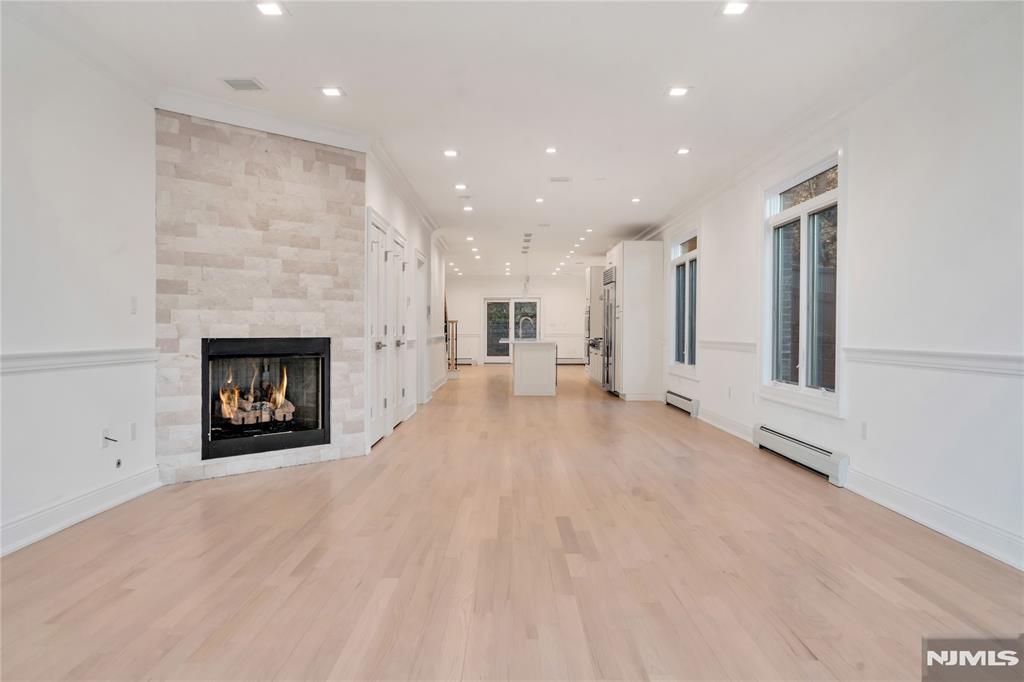 516 Undercliff Avenue