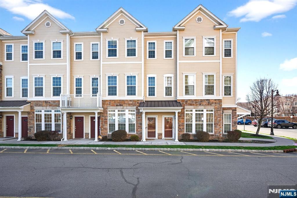 22 Wisteria Lane 1411