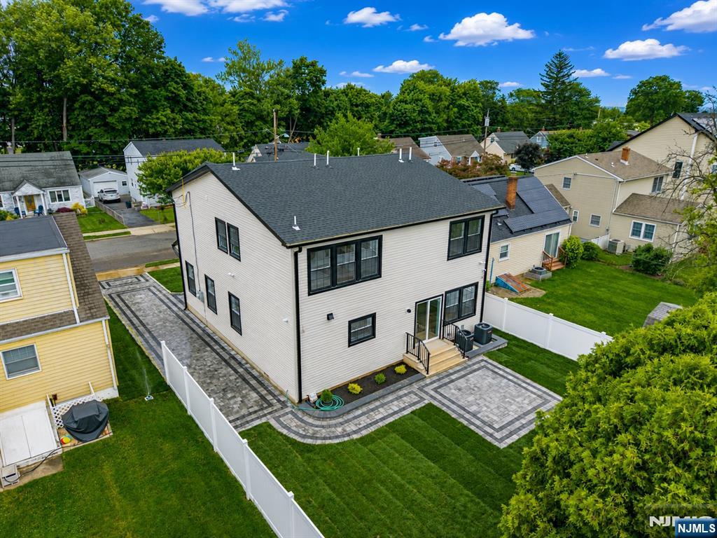 55 Long Hill Drive