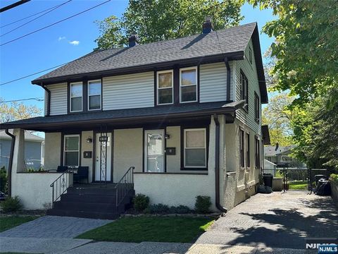 Photo of 515 Farview St #B, Ridgewood Village, NJ 07450 (MLS # 26013574)