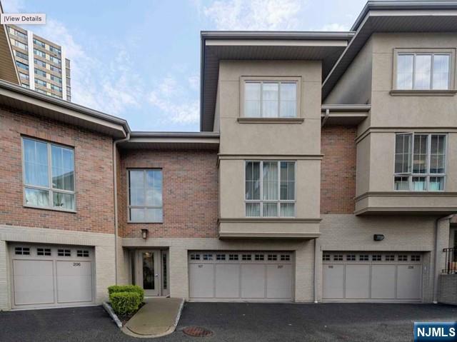 Rental Property at 200 Laird 207, Cliffside Park, New Jersey - Bedrooms: 2 
Bathrooms: 3 
Rooms: 6  - $4,200 MO.