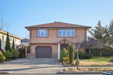 2 Ivy Lane Wallington NJ 07057