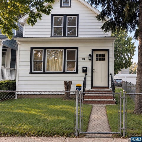 Photo of 314 Elmwood AVE, East Orange, NJ 07018 (MLS # 26034729)