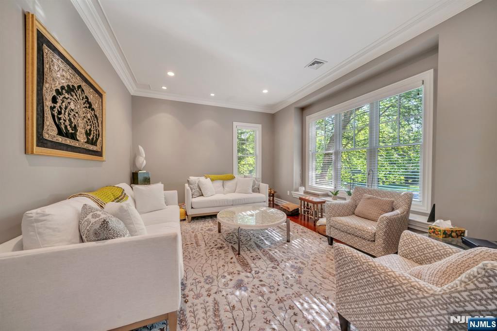 1118 Pines Lake Drive