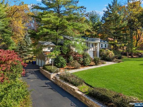 Photo of 23 Pike, Alpine, NJ 07620 (MLS # 25043116)