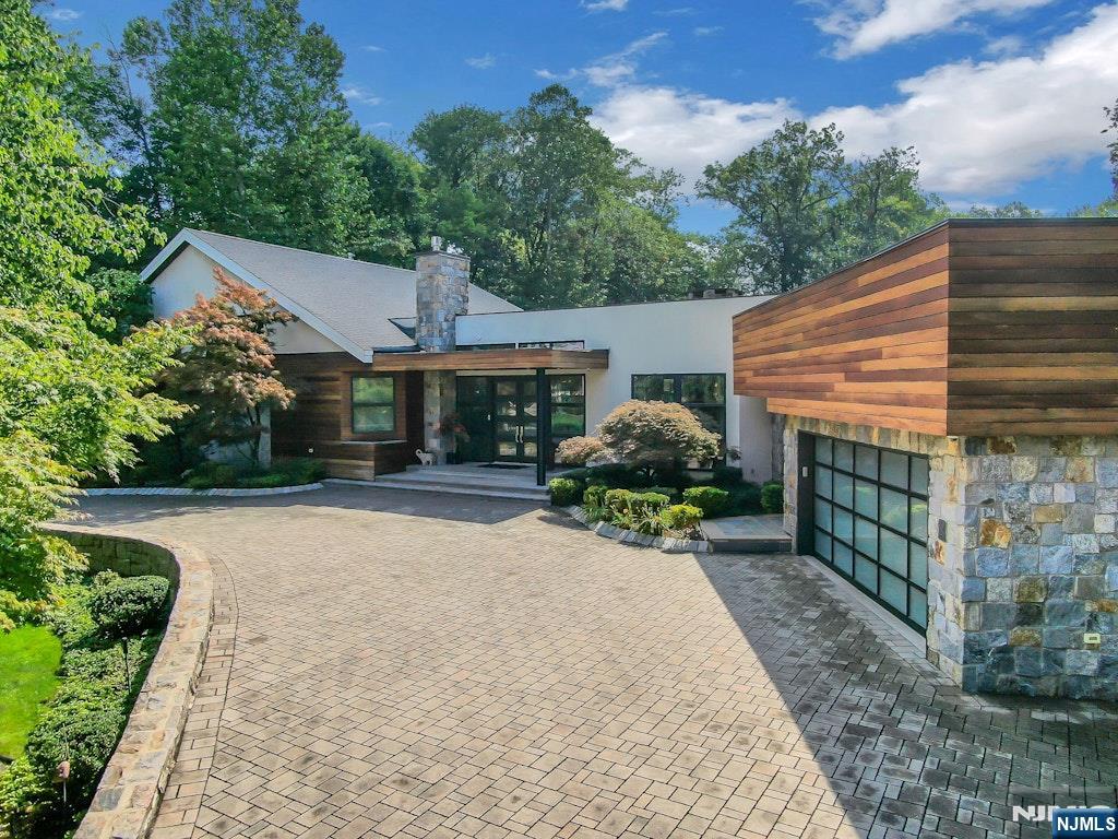 34 Warren Lane