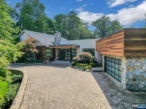 Photo of 34 Warren Lane, Alpine, NJ 07620 (MLS # 26027504)