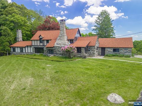 Photo of 943947 Middleville RD, Stillwater, NJ 07860 (MLS # 26018920)