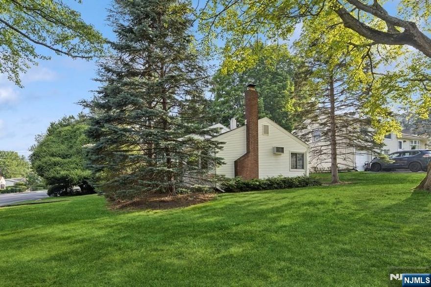 Welcome to this well-maintained 3-bedroom, 2-bathroom split-level home, perfectly located in a sought-after neighborhood with top-rated schools. Inside, the home welcomes you with a bright and airy living room adorned with gleaming hardwood floors, a cozy fireplace with a crisp white mantel, and a large bay window that fills the space with natural light. Featuring new roof and siding (2024), this home also boasts gleaming, refinished hardwood floors throughout. A newly installed backyard drain system (2024)ensures peace of mind year-round. Conveniently located with easy access to NYC-bound buses, this home is perfect for commuters. Plenty of parking for visitors on Willis Street. An exceptional opportunity at an affordable price â€” donâ€™t miss out!