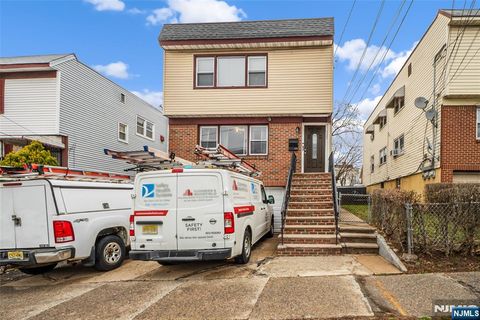 732 18th Avenue Irvington NJ 07111