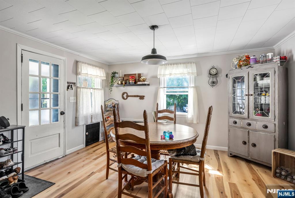 1147 Goffle Road
