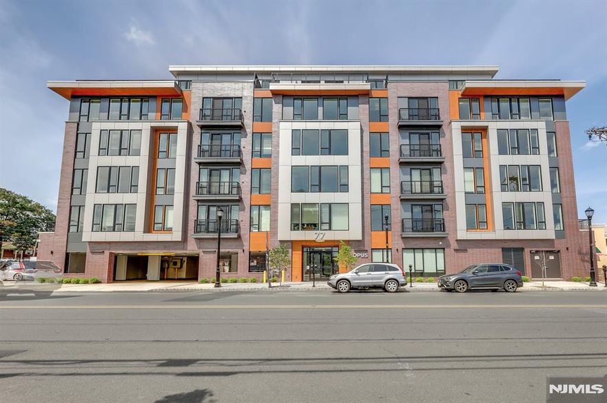 Conveniently located apartment in newer building. Open Floor Plan, LR, Kitchen w/center island & breakfast bar, bedroom, full bath and laundry in unit. Stainless steel appliances including dishwasher, refrigerator and microwave. Elevator building with fitness center and community room. Parking is additional $125/month. Small pet mat be acceptable with fee and pet rent.