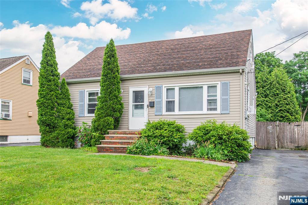 24 Sally Street