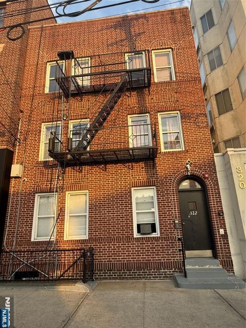 Photo of 322 Anderson Ave, Fairview, NJ 07022 (MLS # 26011284)