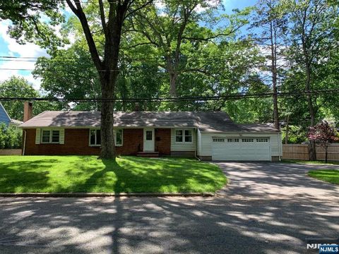 Photo of 22 Tenakill St, Closter, NJ 07624 (MLS # 26002791)