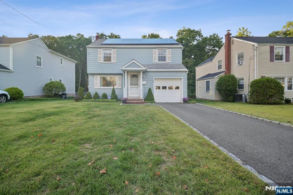 Photo of 103 The Fairway, Cedar Grove, NJ 07009 (MLS # 25036496)