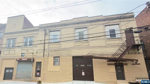 327 53rd Street West New York NJ 07093