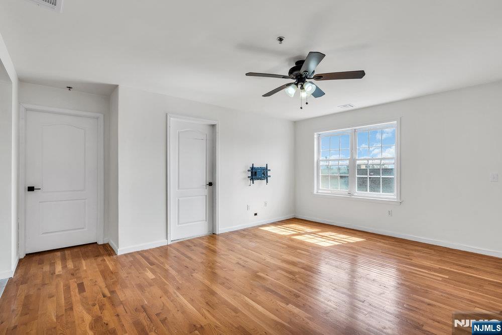 241 Union Street 301