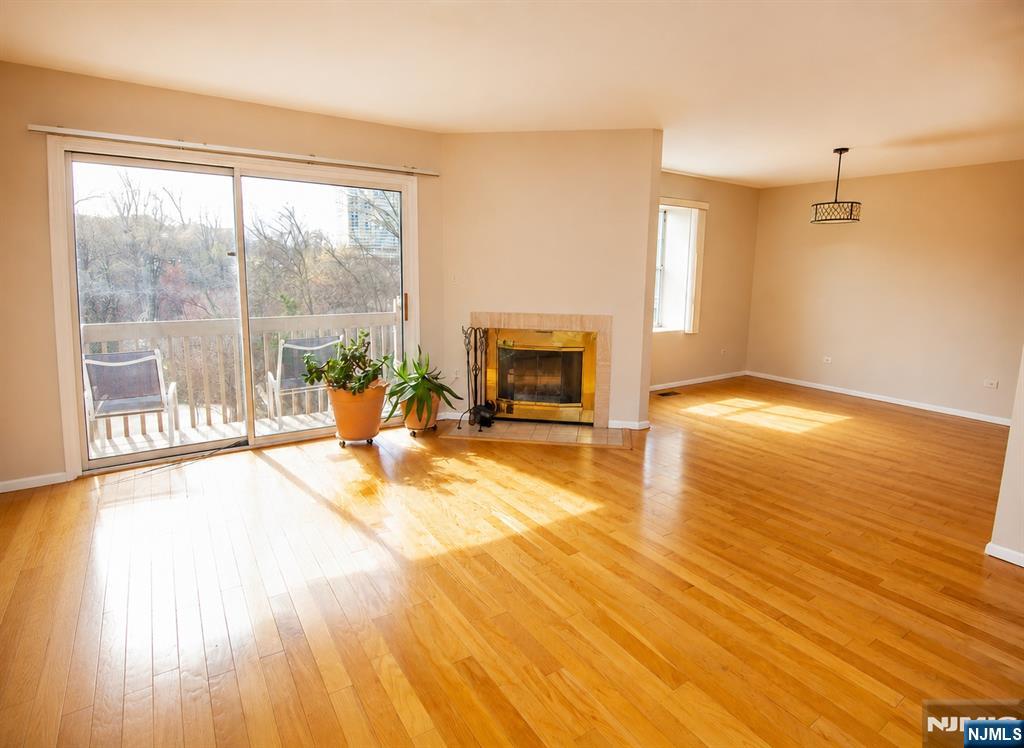 507 Windsor Drive 107