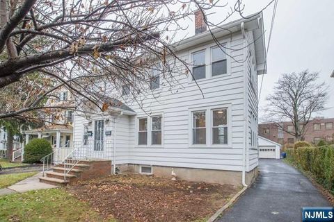 Photo of 72 Claremont Ave #1, Verona, NJ 07044 (MLS # 26003855)